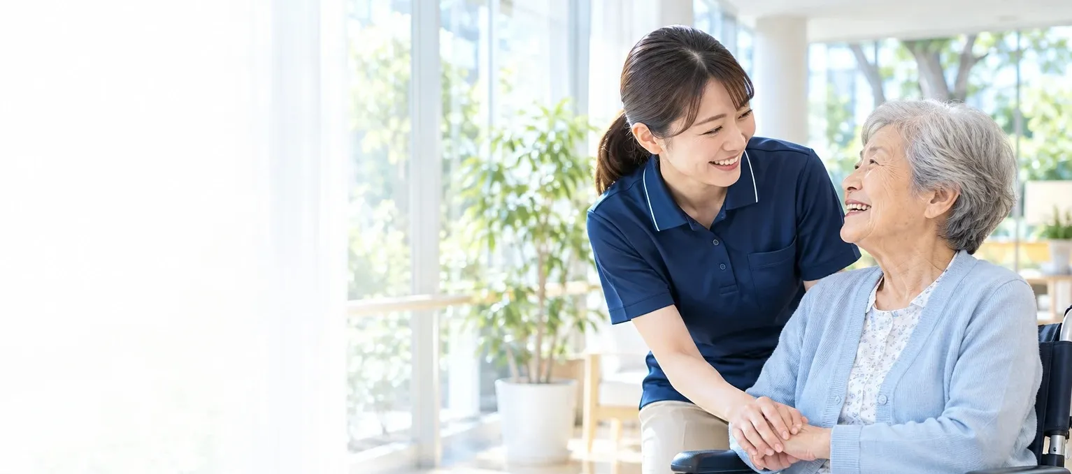 介護士が利用者に寄り添う様子