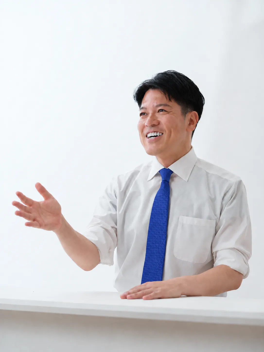 話をする中川まさのり
