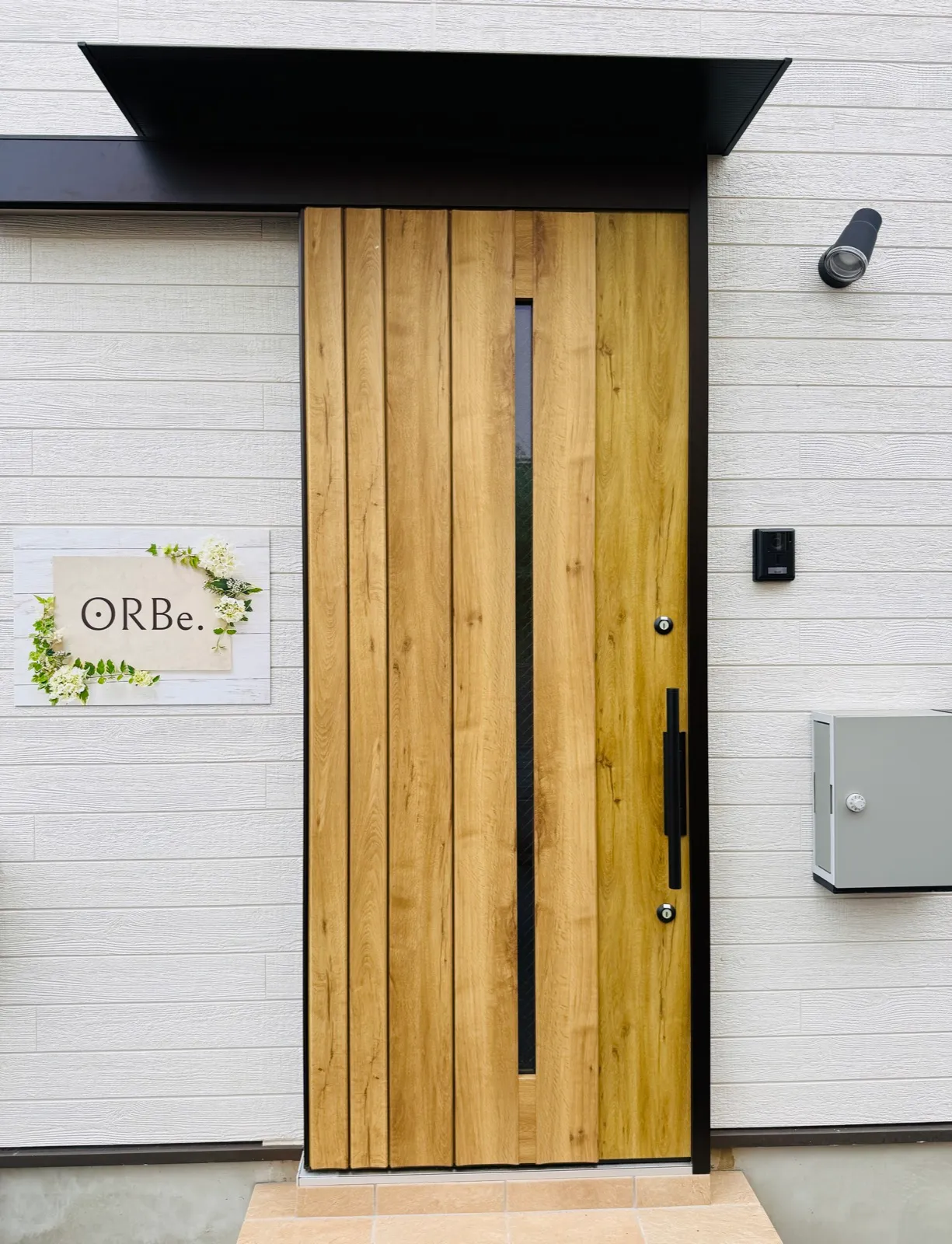 ORBe.の看板がある入口
