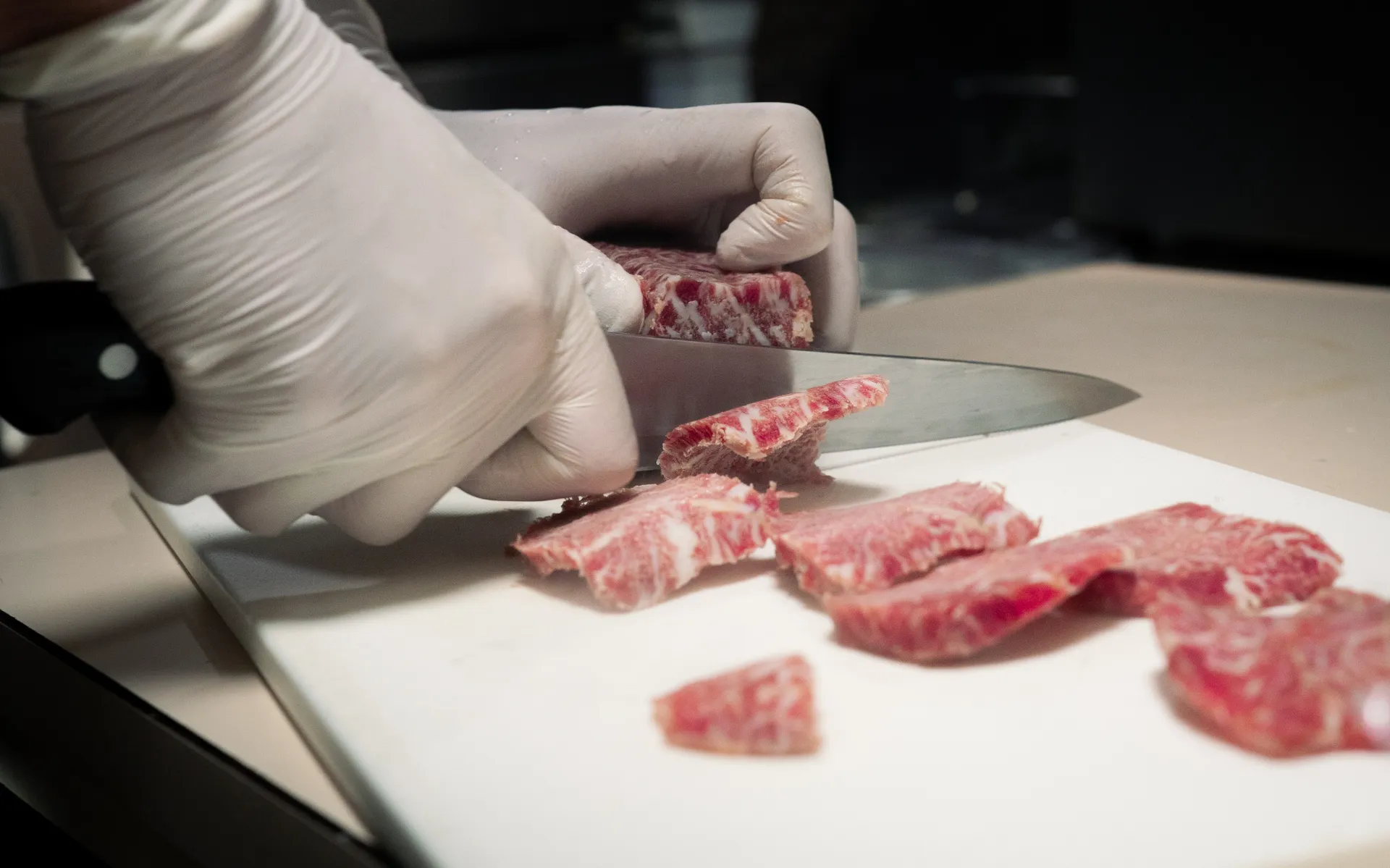 肉刺し